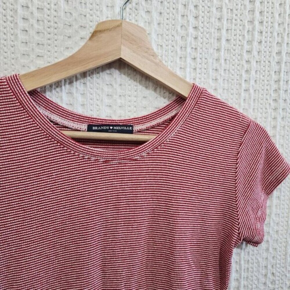 Brandy Melville Red and White Striped Cropped Stretchy Baby Tee One Size Fit All - Picture 9 of 12